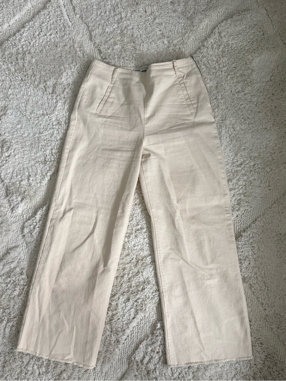 High-Rise Zara Jeans - Cream